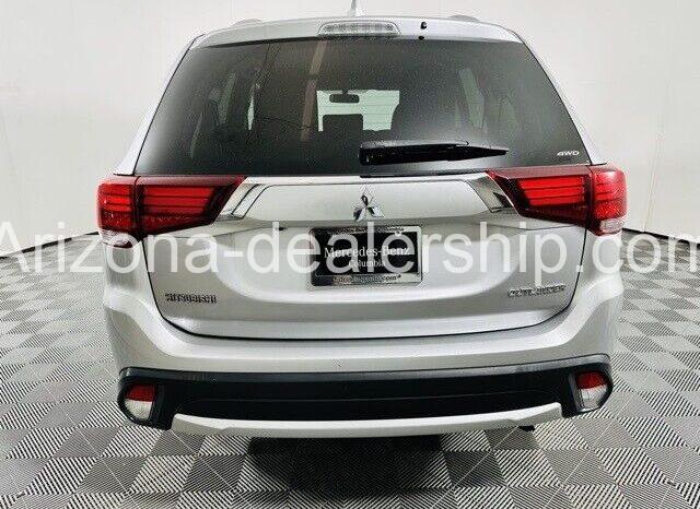 2018 Mitsubishi Outlander ES full