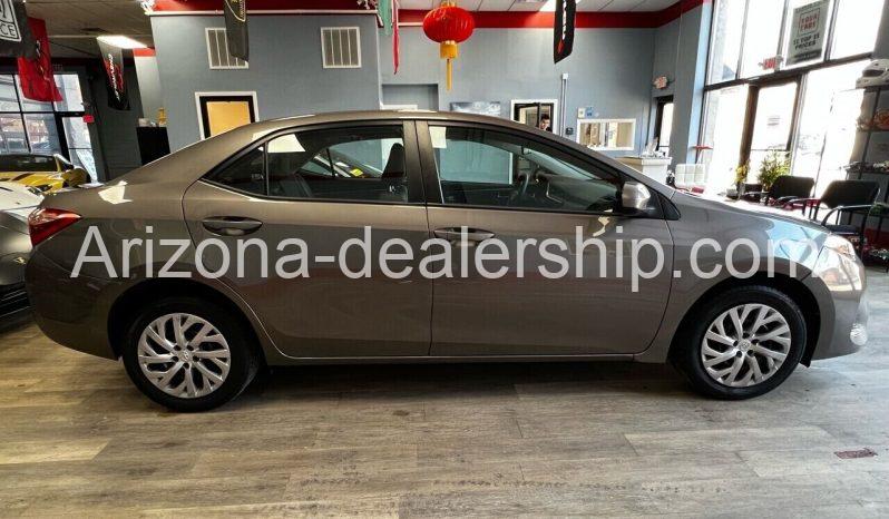 2019 Toyota Corolla LE 4dr Sedan full