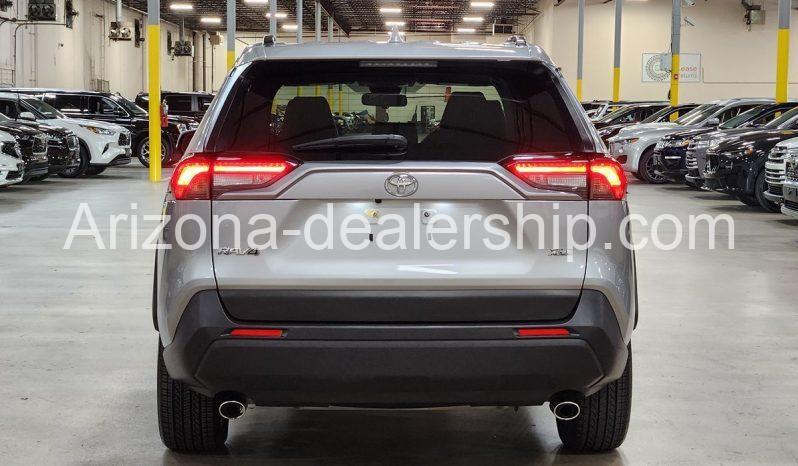 2020 Toyota RAV4 XLE Premium full