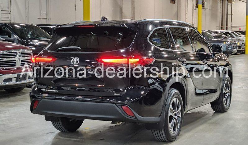 2021 Toyota Highlander XLE full