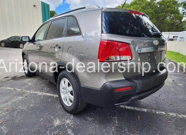 2013 Kia Sorento LX Sport Utility 4D full