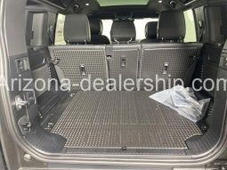2023 Land Rover Defender X-Dynamic SE full