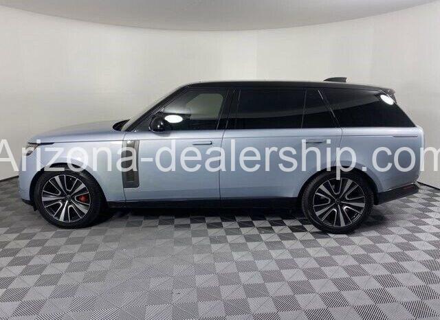 2023 Land Rover Range Rover SV full