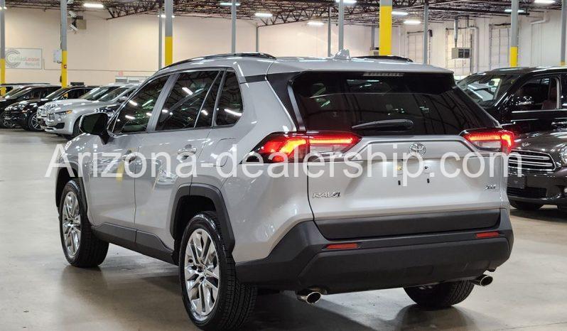 2020 Toyota RAV4 XLE Premium full