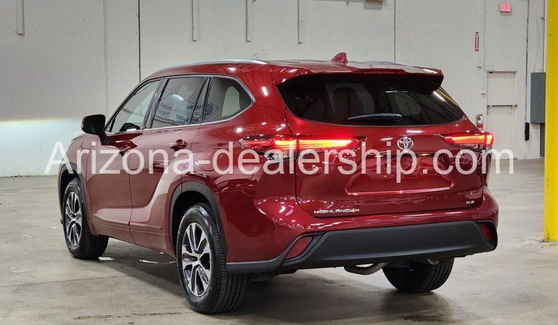 2021 Toyota Highlander XLE full