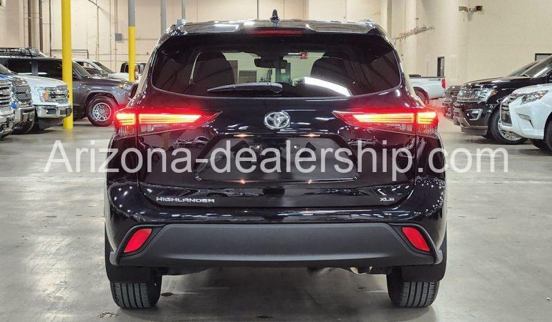 2021 Toyota Highlander XLE full