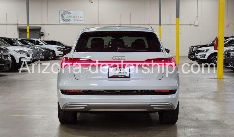 2019 Audi e-tron Prestige full