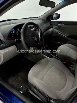 2017 Hyundai Accent SE full