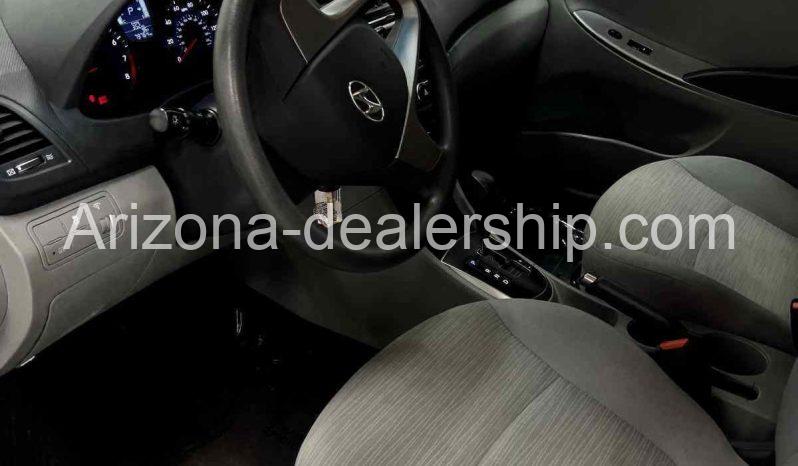 2017 Hyundai Accent SE full