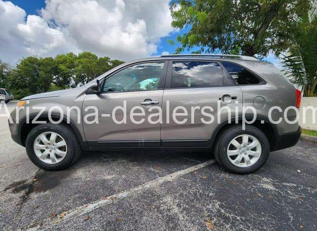 2013 Kia Sorento LX Sport Utility 4D full