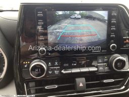 2021 Toyota Highlander XLE full