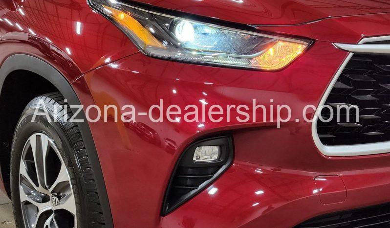 2021 Toyota Highlander XLE full