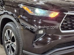 2022 Toyota Highlander XLE full