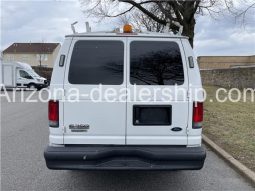 2010 Ford Econoline Cargo Van E250 Commercial full