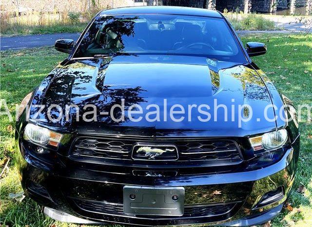 2011 Ford Mustang V6 Premium full