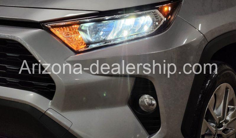 2020 Toyota RAV4 XLE Premium full