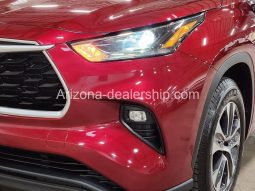 2021 Toyota Highlander XLE full