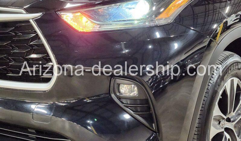 2021 Toyota Highlander XLE full