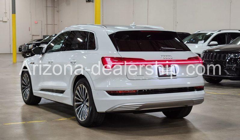 2019 Audi e-tron Prestige full