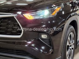 2022 Toyota Highlander XLE full