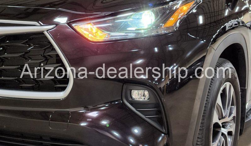 2022 Toyota Highlander XLE full