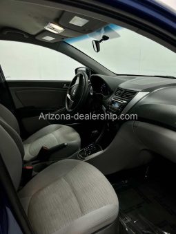 2017 Hyundai Accent SE full