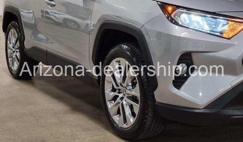 2020 Toyota RAV4 XLE Premium full