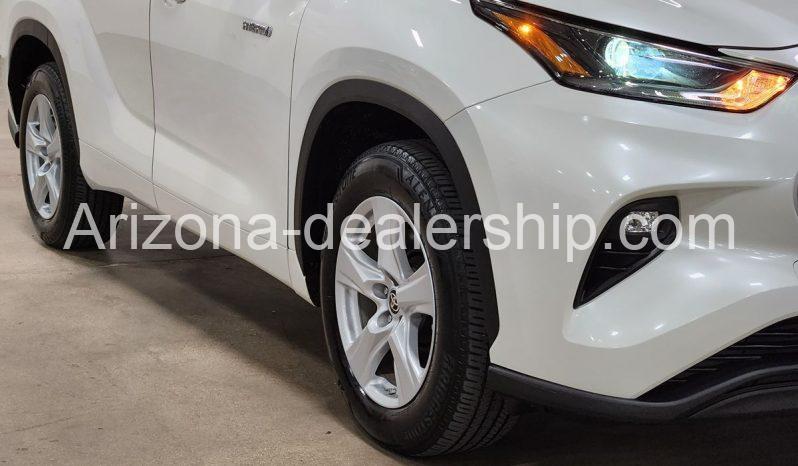 2021 Toyota Highlander Hybrid LE full