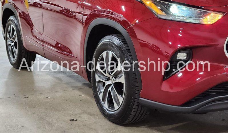 2021 Toyota Highlander XLE full