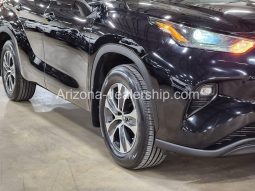 2021 Toyota Highlander XLE full