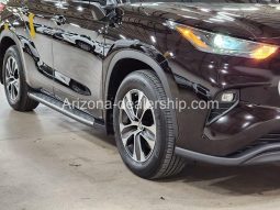 2022 Toyota Highlander XLE full