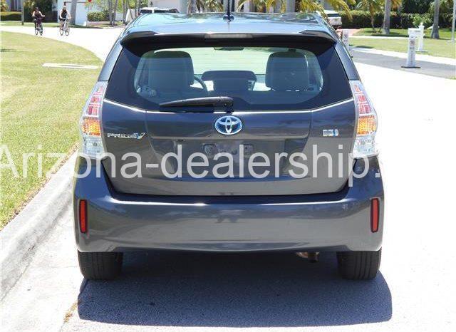 2012 Toyota Prius V full