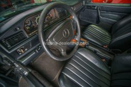 1992 Mercedes-Benz 190E full