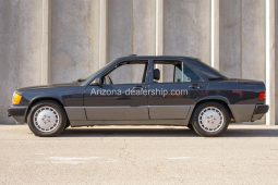 1992 Mercedes-Benz 190E full