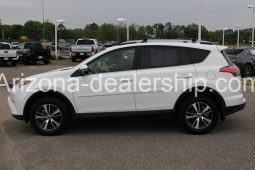 2017 Toyota RAV4 XLE full