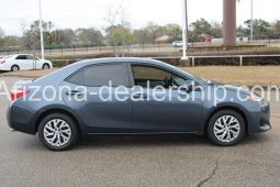 2019 Toyota Corolla LE full