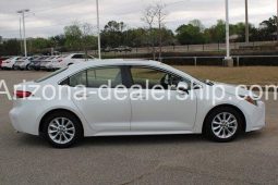 2022 Toyota Corolla XLE full