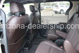 2021 Toyota Sienna Platinum full