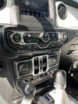 2022 Jeep Gladiator Sport S full