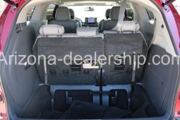 2021 Toyota Sienna XLE full