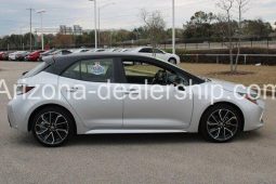 2021 Toyota Corolla Hatchback XSE full