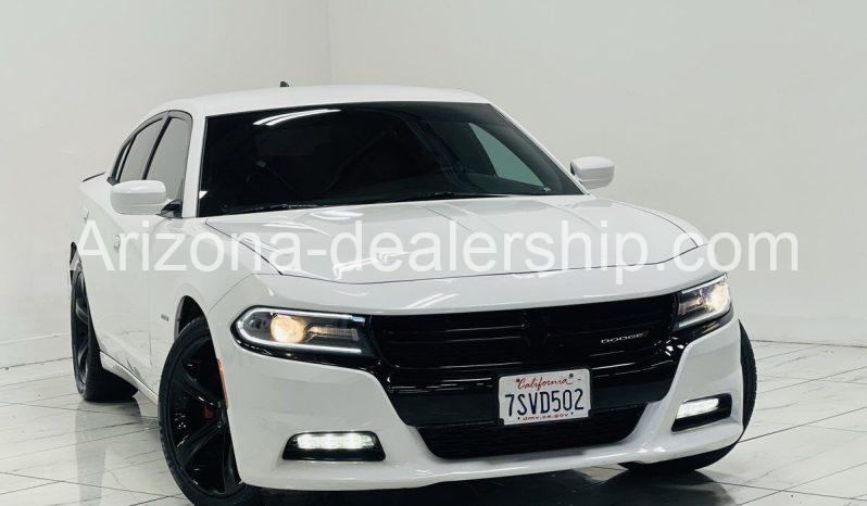 2015 Dodge Charger RT full