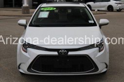 2022 Toyota Corolla XLE full