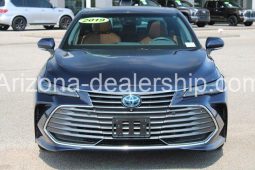 2019 Toyota Avalon Hybrid Limited full