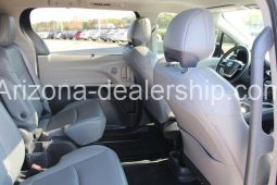 2021 Toyota Sienna XLE full