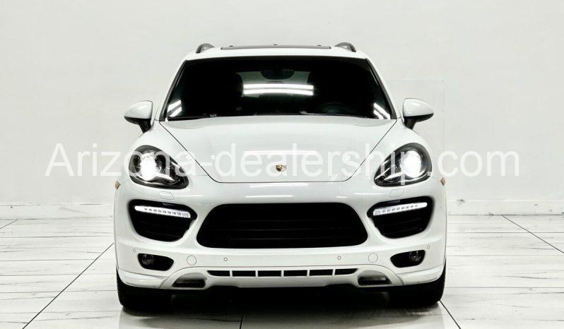 2013 Porsche Cayenne GTS full