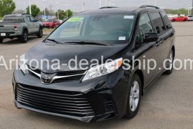 2020 Toyota Sienna LE