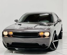 2014 Dodge Challenger SXT full