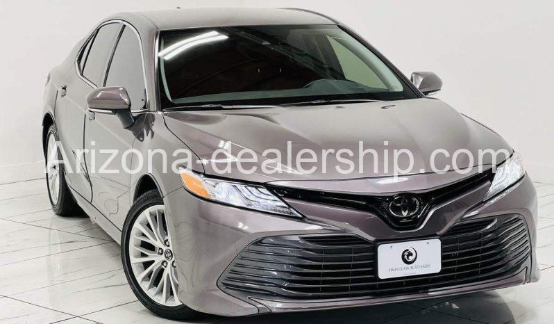 2019 Toyota Camry XLE full