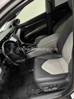 2019 Toyota Camry XLE full